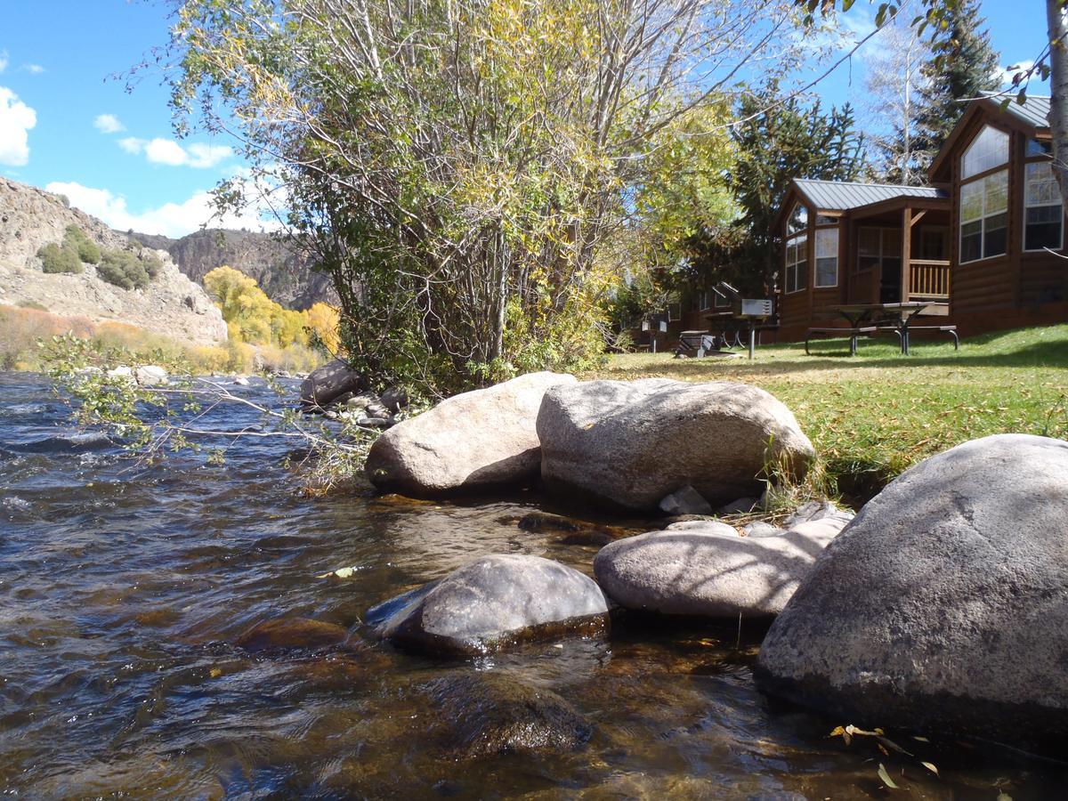 Three Rivers Resort Almont Exterior photo
